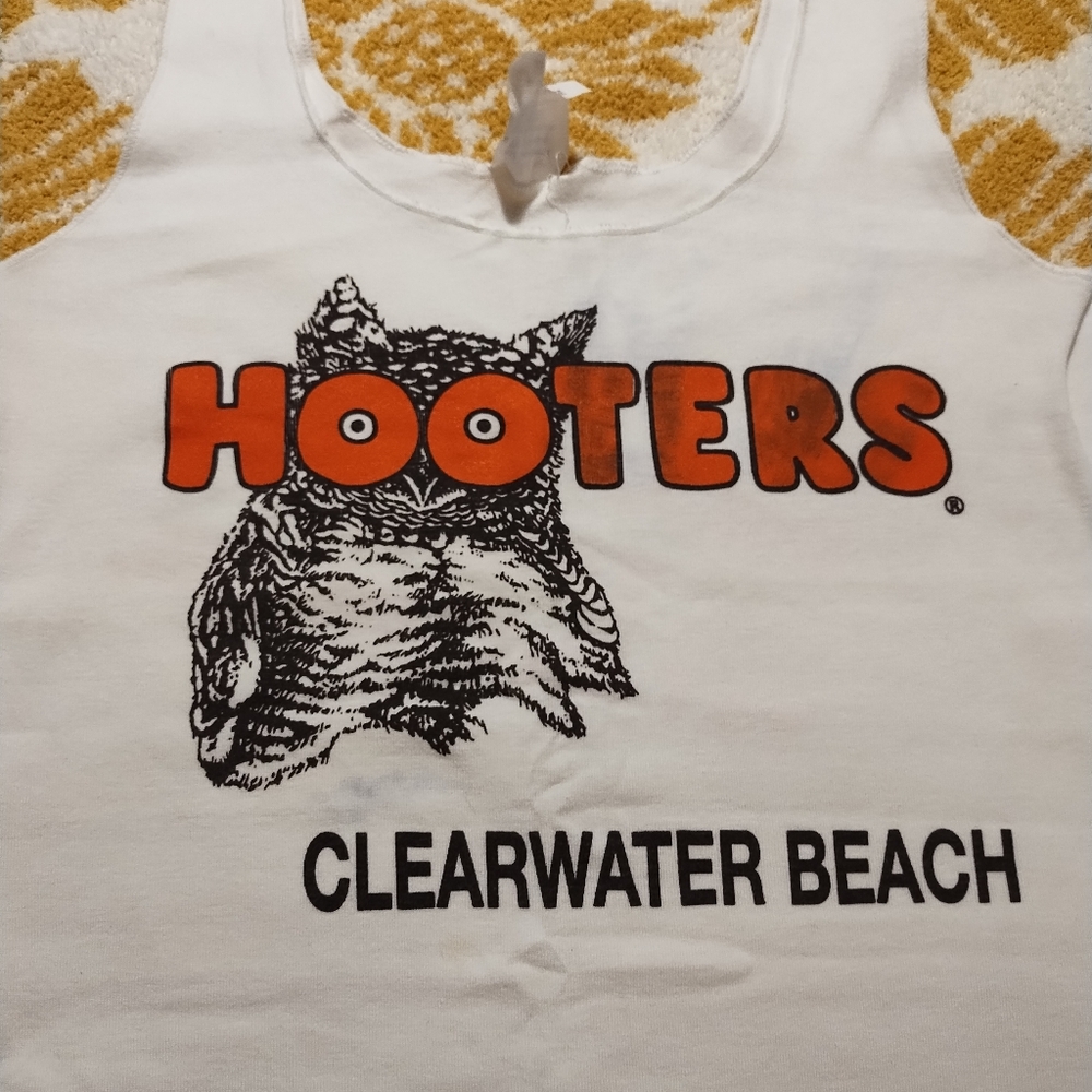Hooters White and Black Logo Tank with Shorts - Picture 5 of 8